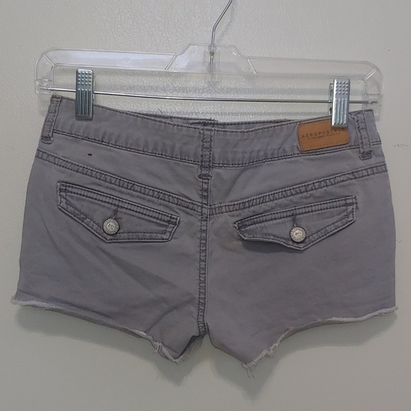 Shorts - Picture 2 of 3